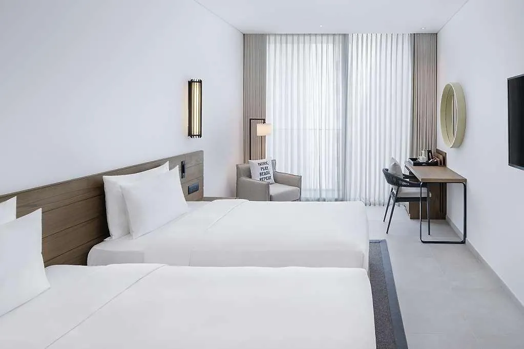 Radisson Beach Resort Palm Jumeirah Dubai Hotel