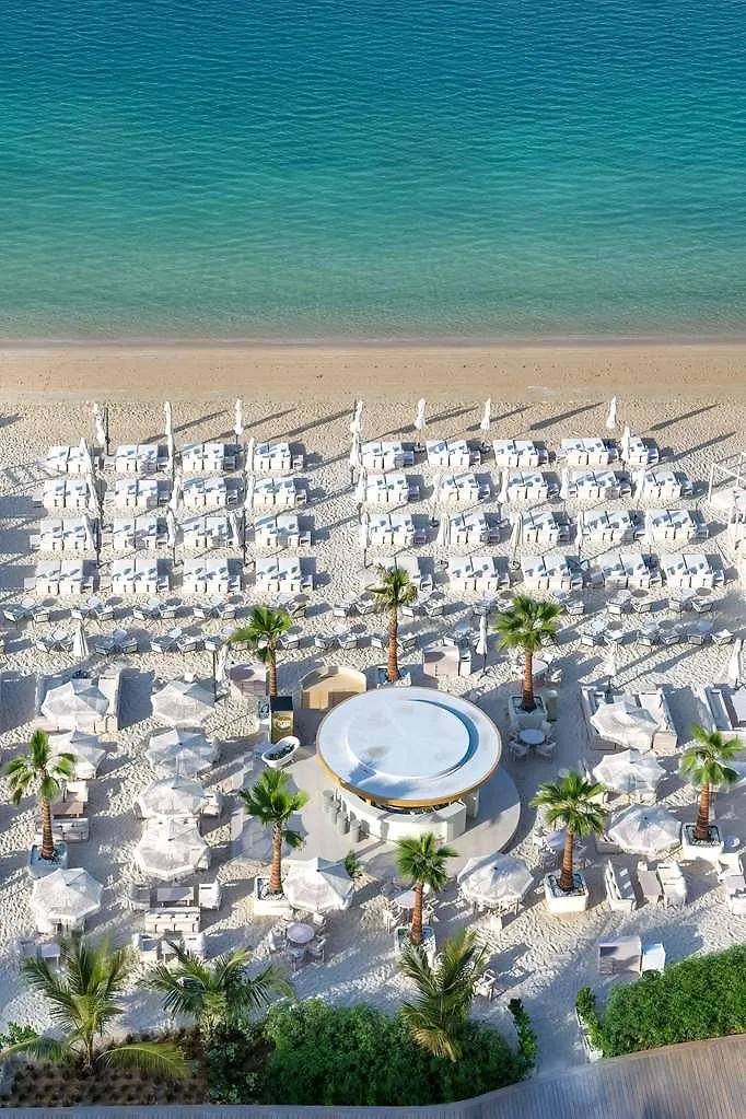 Radisson Beach Resort Palm Jumeirah Dubai 4*,