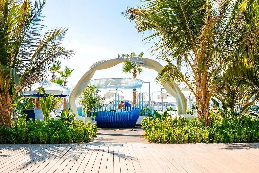 Radisson Beach Resort Palm Jumeirah Dubaï