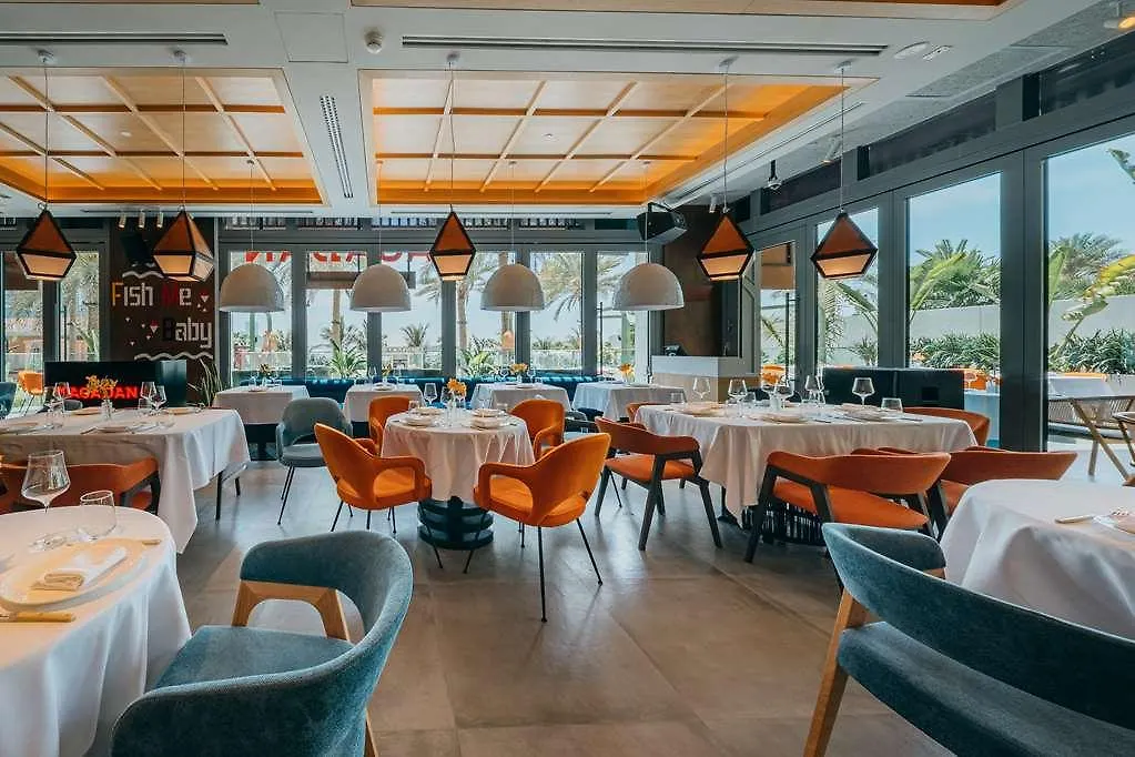 Radisson Beach Resort Palm Jumeirah Dubai Hotel